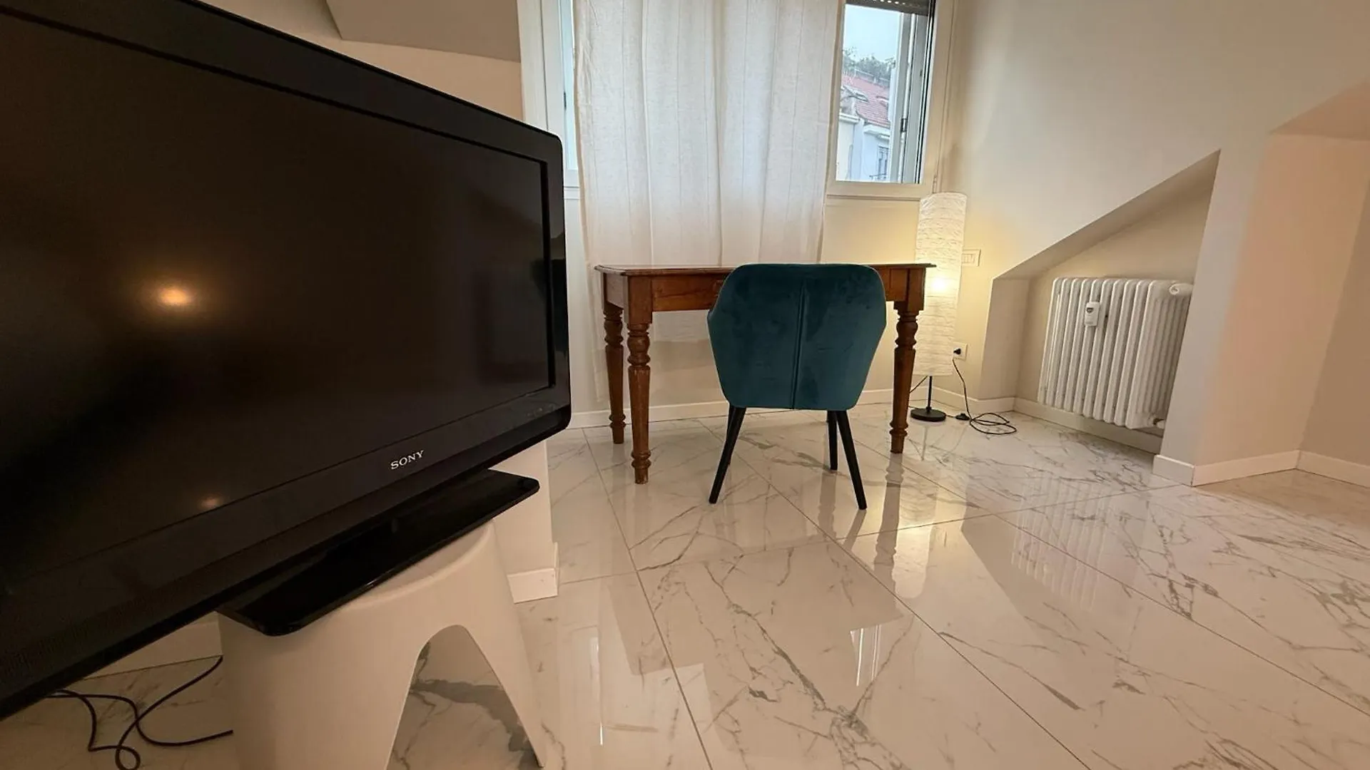Attico Nel Cuore Di Milano شقة ميلان